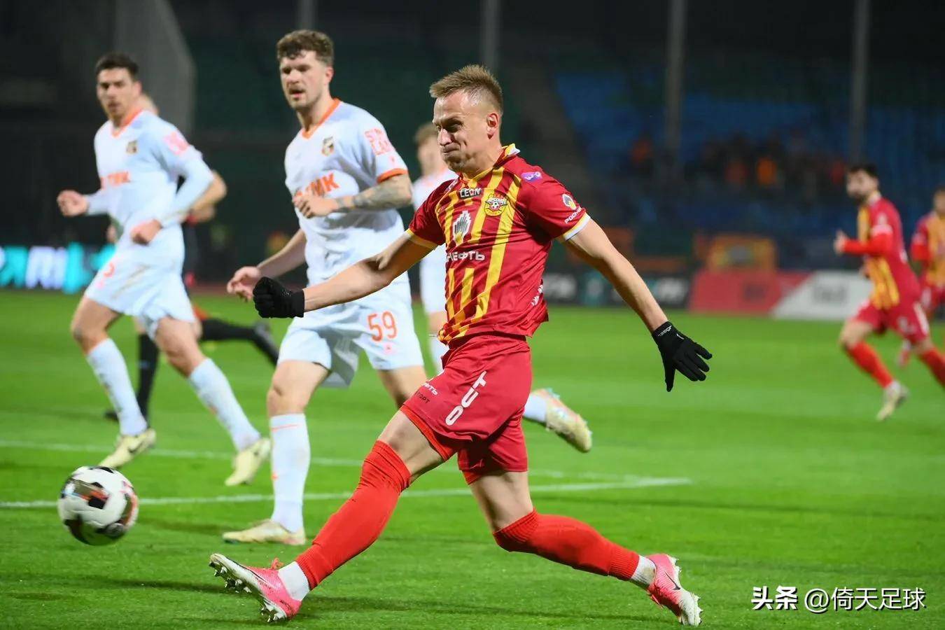 德甲窗口期走向成谜；本菲卡绝杀压哨；底气十足；心理建设被强调