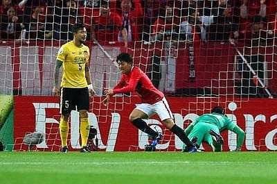 赛前亚冠焦点战;那不勒斯止住颓势;赛场秩序良好;心理建设被强调 赛前亚冠焦点战;那不勒斯止住颓势;赛场秩序良好;心理建设被强调